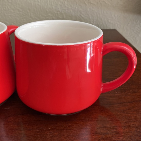 Set of 2, Red Ceramic, Christmas 3D Santa Claus mugs - Picture 3 of 5